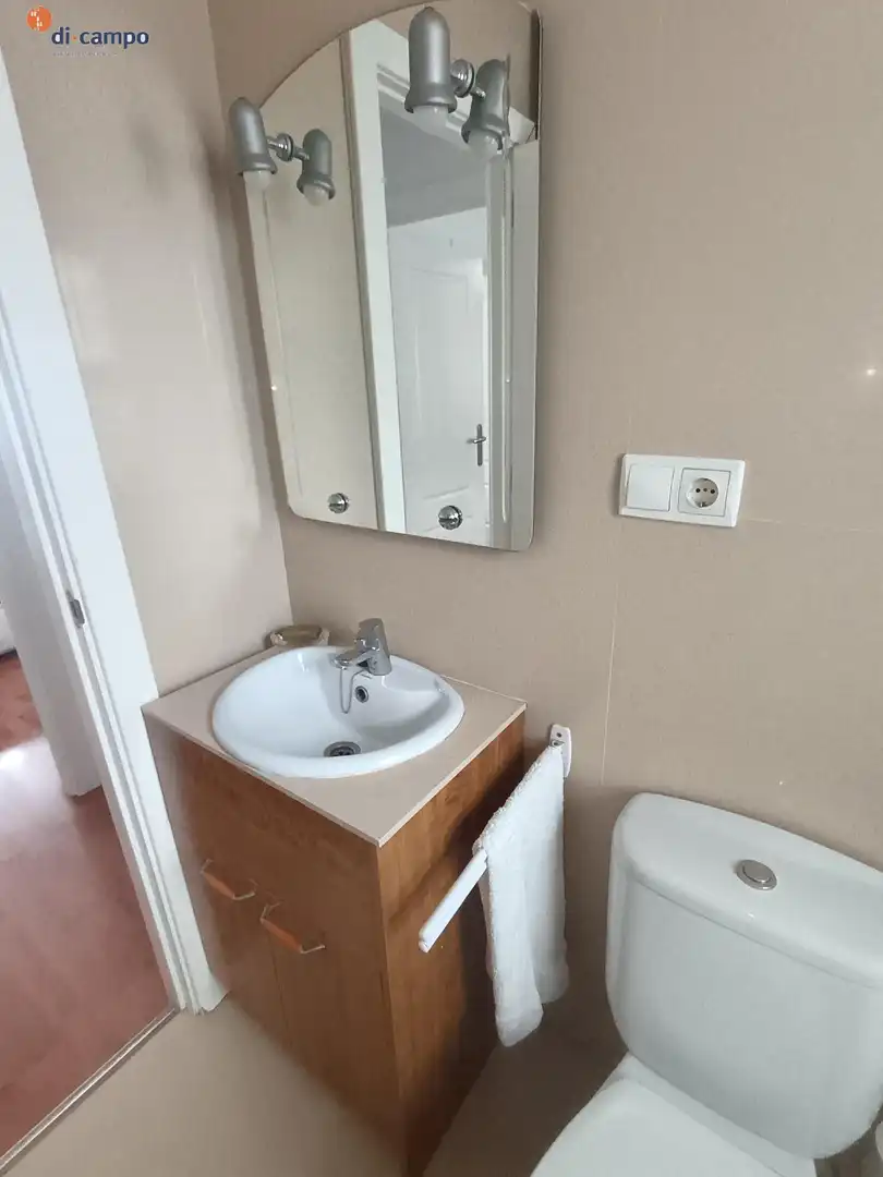 Baño de Apartamento en venta en Valladolid con Calefacción, Trastero y Amueblado