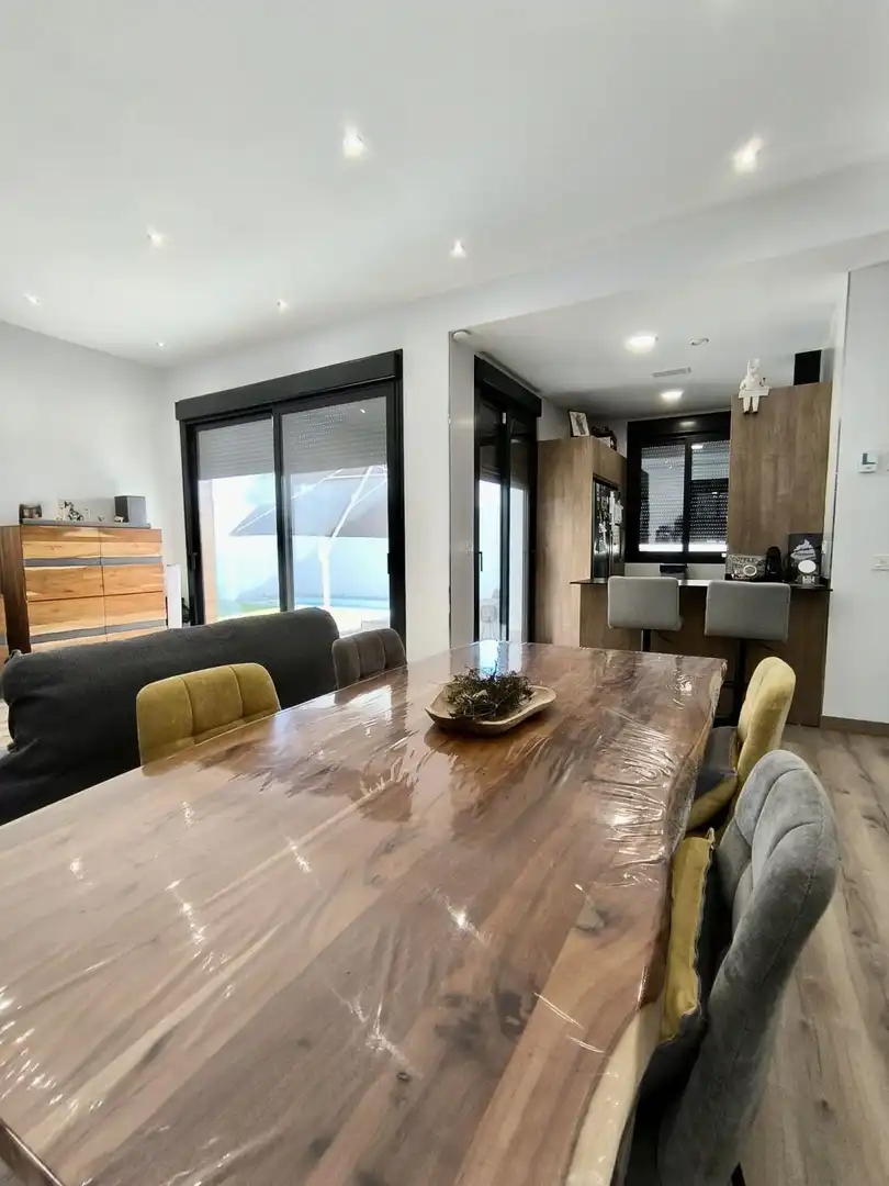 Comedor de Casa o chalet en venta en Umbrete con Aire acondicionado, Parquet y Trastero