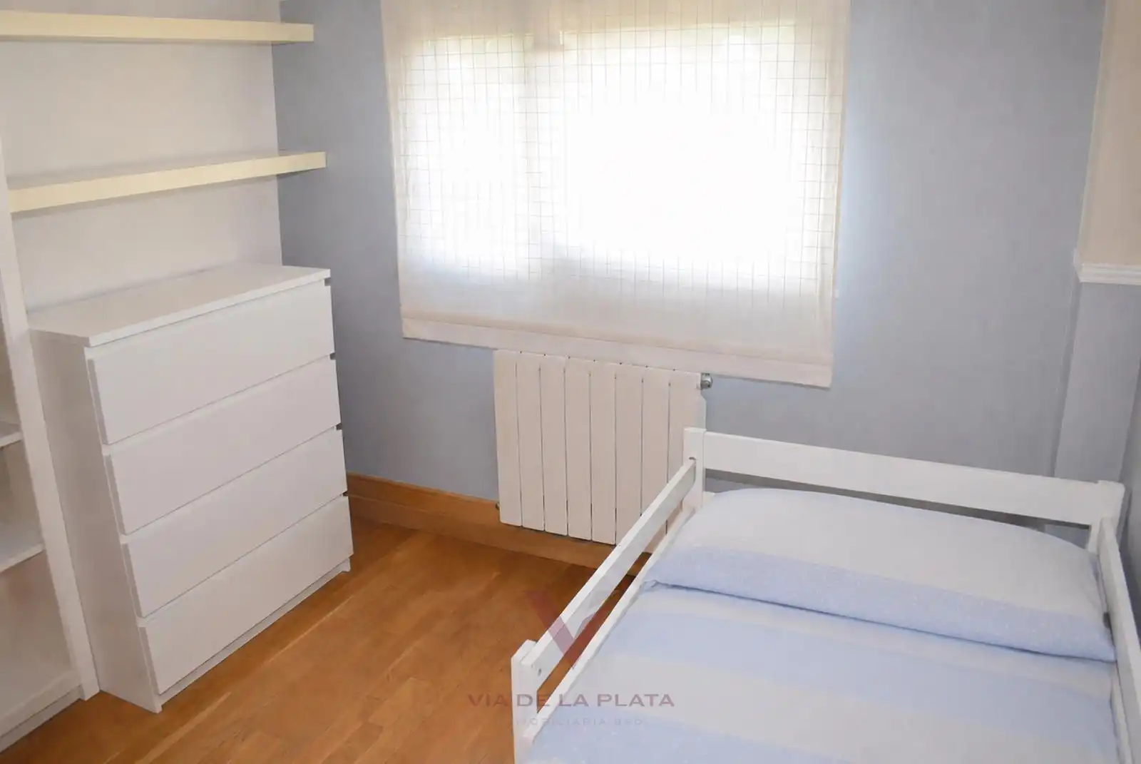 Habitación de Casa adosada en venta en Monterrubio de Armuña con Calefacción, Jardín privado y Parquet