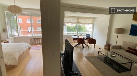Foto 4 de Piso de alquiler en Nueva España, Madrid Capital
