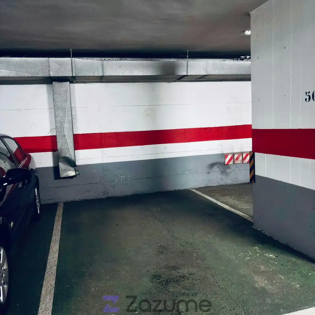 Parking de Apartamento de alquiler en Zaragoza con Aire acondicionado, Calefacción y Parquet