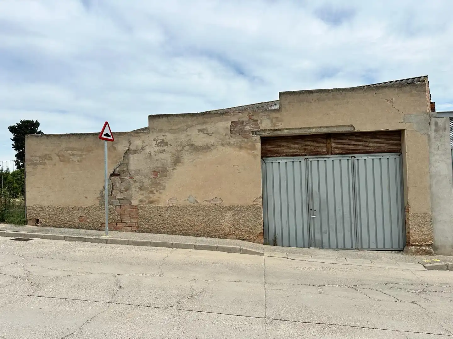 Exterior view of Residential for sale in Miralcamp