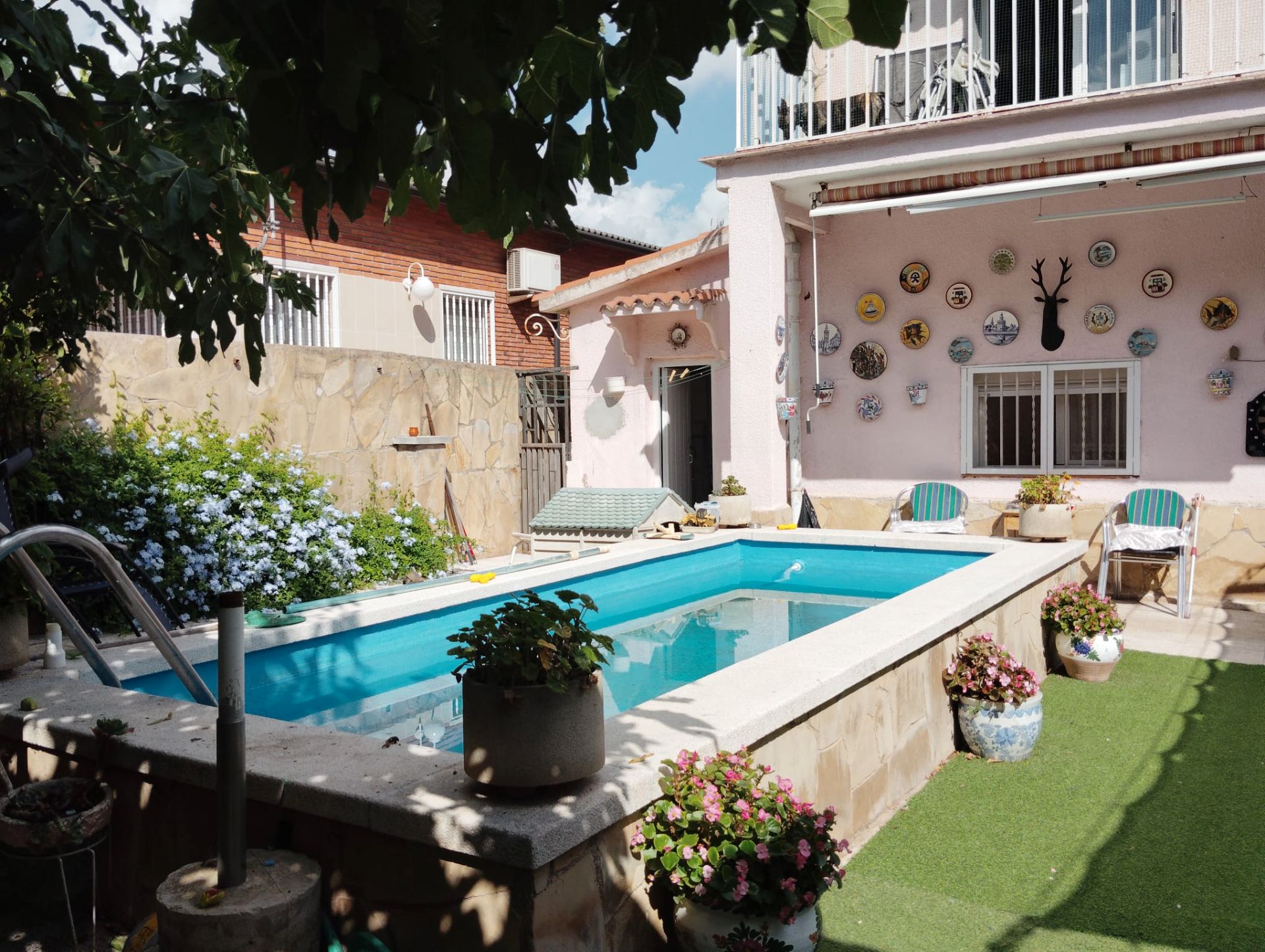 Piscina de Casa o chalet en venta en Montcada i Reixac con Calefacción, Jardín privado y Terraza