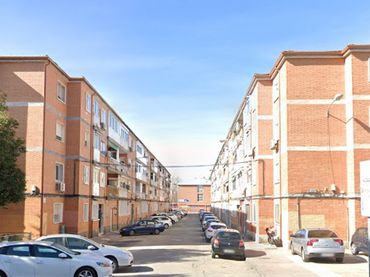 Pis amb ascensor en venda a Reyes Católicos