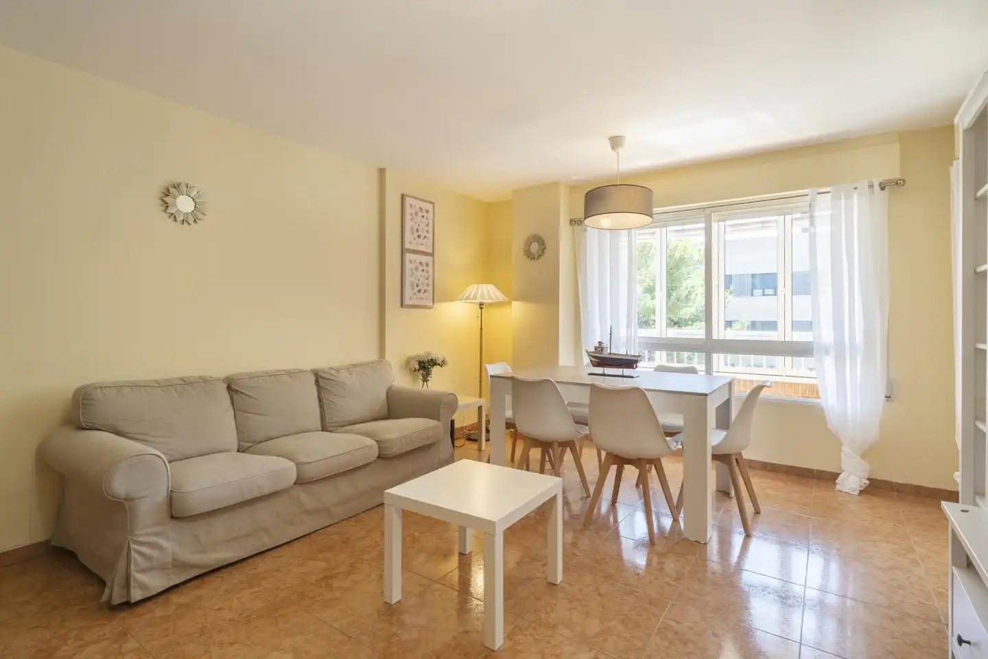 Apartment with pool to rent in calle Conde Bau, imagen 3