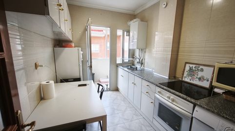 Foto 5 de Piso en venta en Calle del Mirlo, 57, Pajarillos Altos, Valladolid Capital