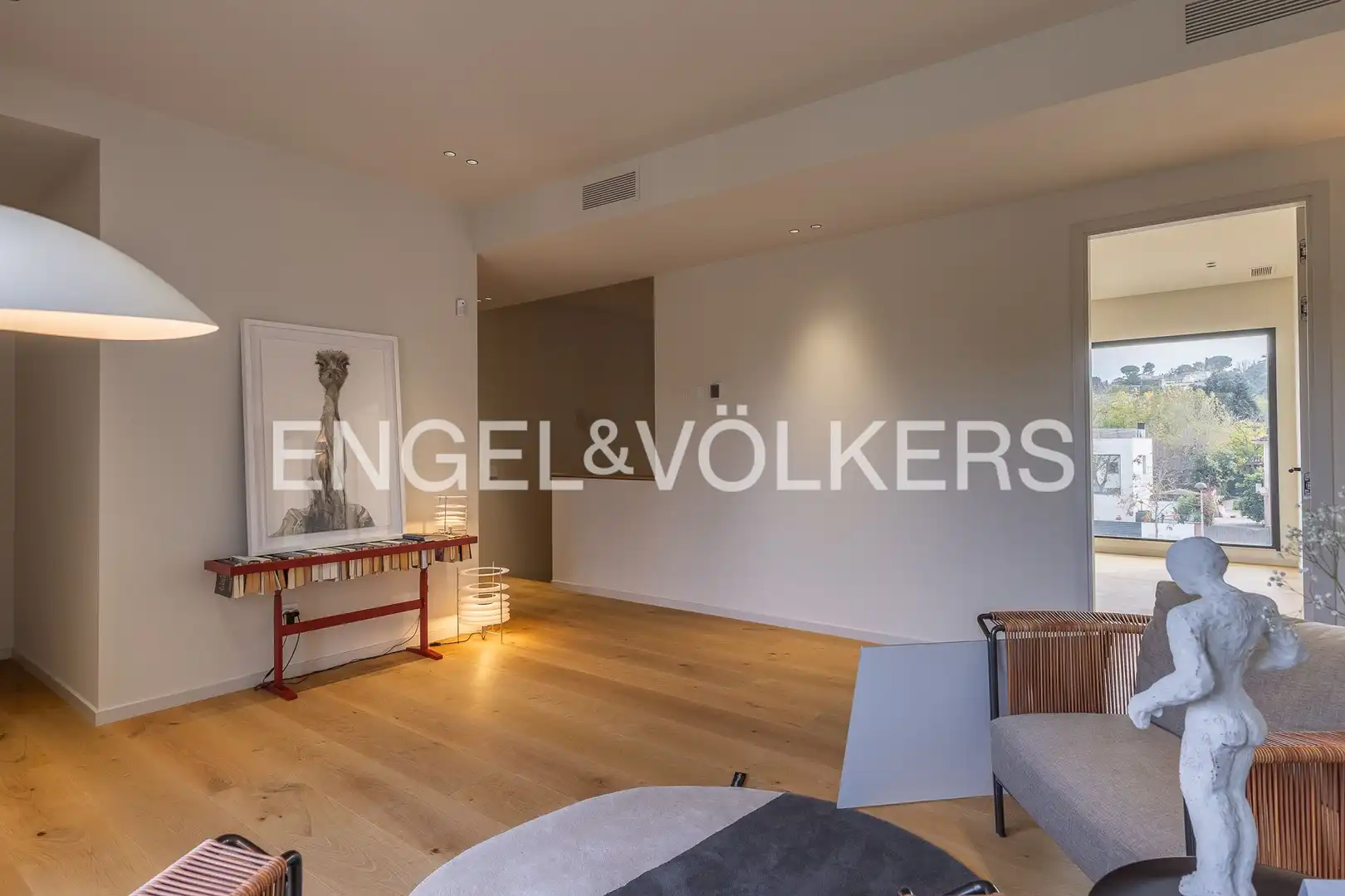 Living room of Houses for sale in Sant Cugat del Vallès  with Air Conditioner, Heating and Private garden