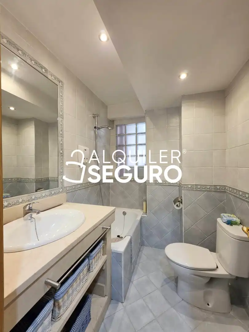 Pis de lloguer a Álava, La Serna