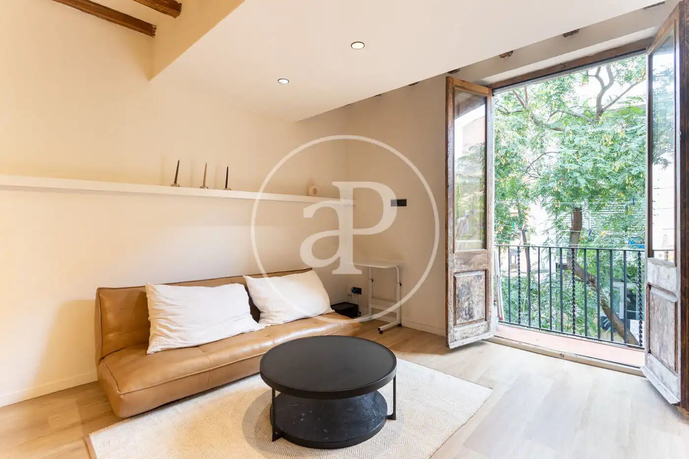Sala de estar de Piso en venta en Barcelona con Aire acondicionado, Calefacción y Amueblado