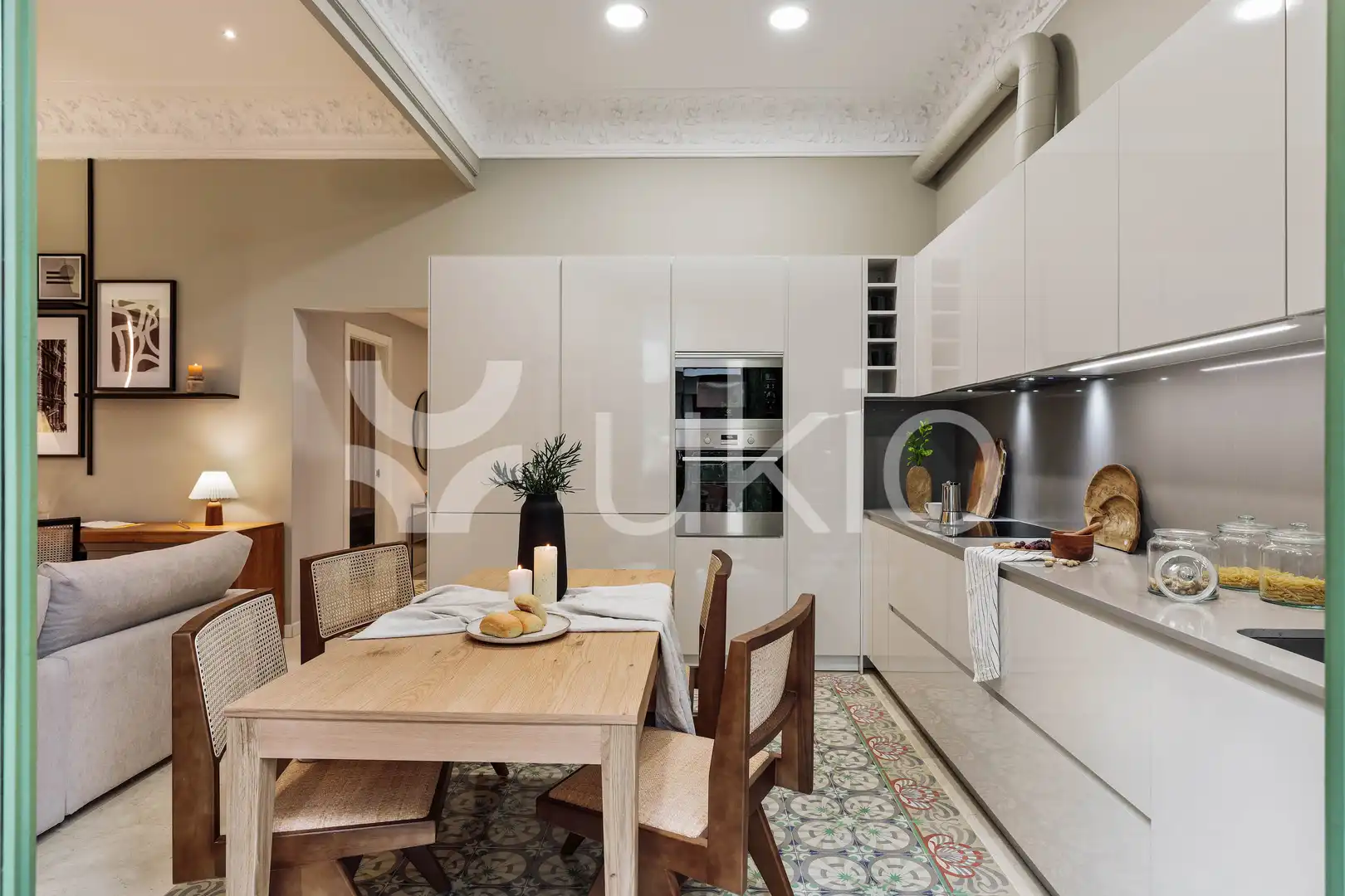 Cocina de Apartamento de alquiler en Barcelona con Aire acondicionado, Calefacción y Amueblado
