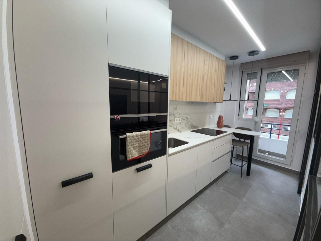 Cocina de Piso en venta en Castro-Urdiales con Calefacción, Parquet y Amueblado