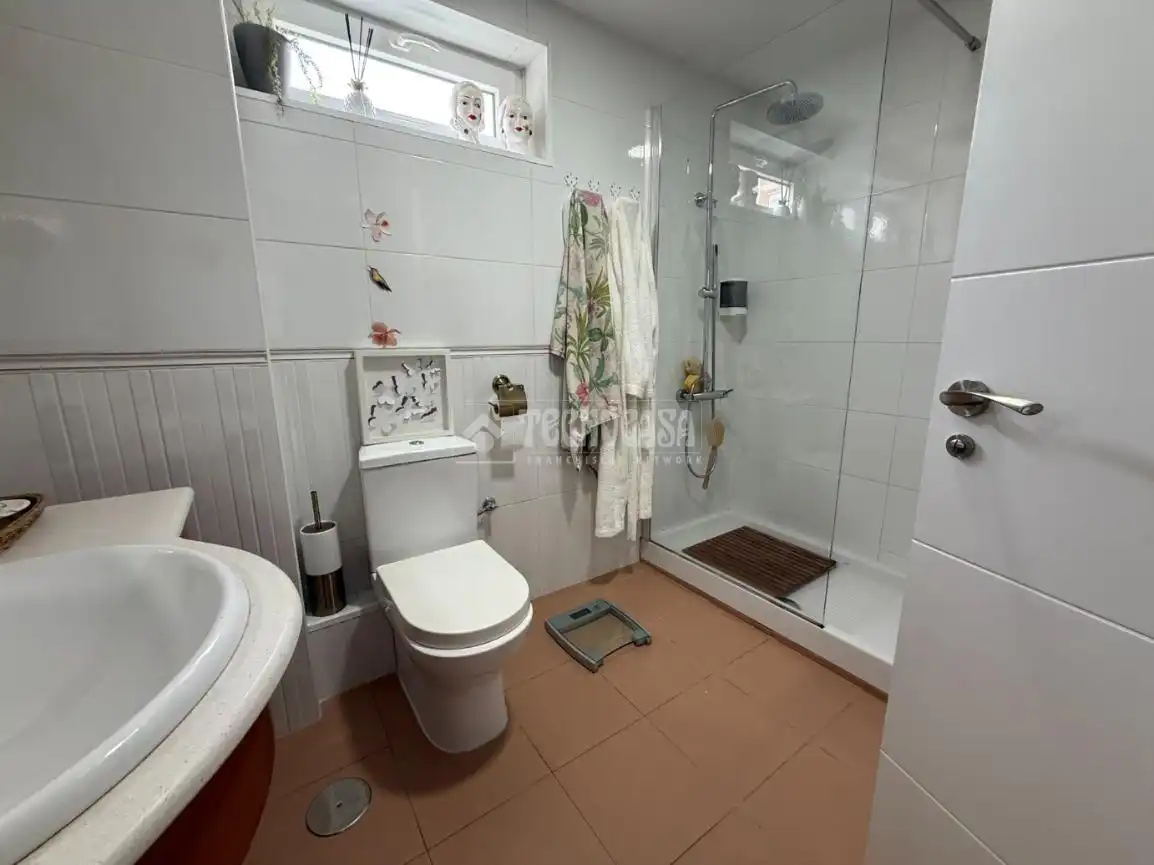 Baño de Piso en venta en Madrid con Aire acondicionado y Calefacción