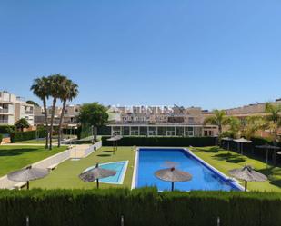 Vista exterior de Casa o xalet en venda en Alicante / Alacant amb Aire condicionat, Terrassa i Moblat