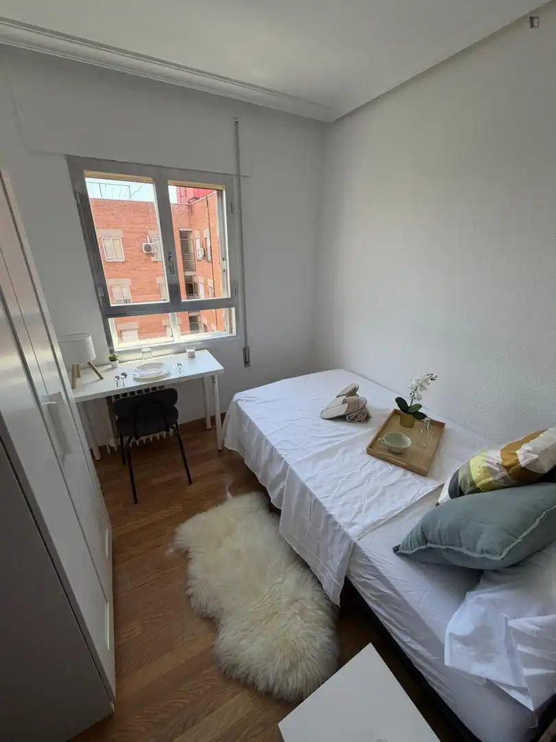 Habitación de Apartamento para compartir en Leganés con Calefacción, Amueblado y Horno