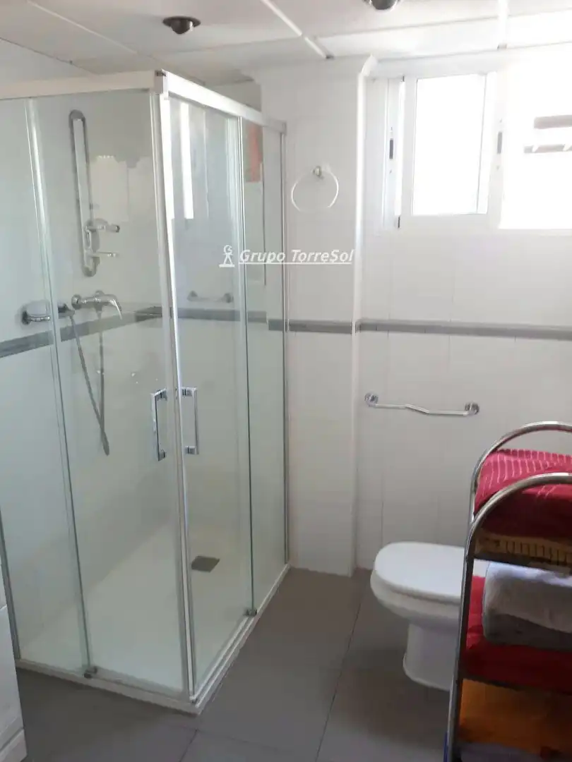 Bathroom of Flat for sale in Elche / Elx  with Air Conditioner, Heating and Terrace