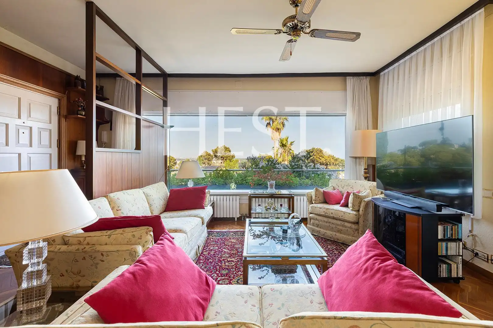 Sala de estar de Casa o chalet en venta en Castelldefels con Calefacción, Jardín privado y Parquet