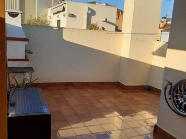 Triplex con balcone in vendita a Tordera pueblo