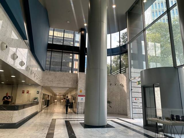 Oficina en Alquiler en Carrer de Juan Gris, 3 en La Bordeta