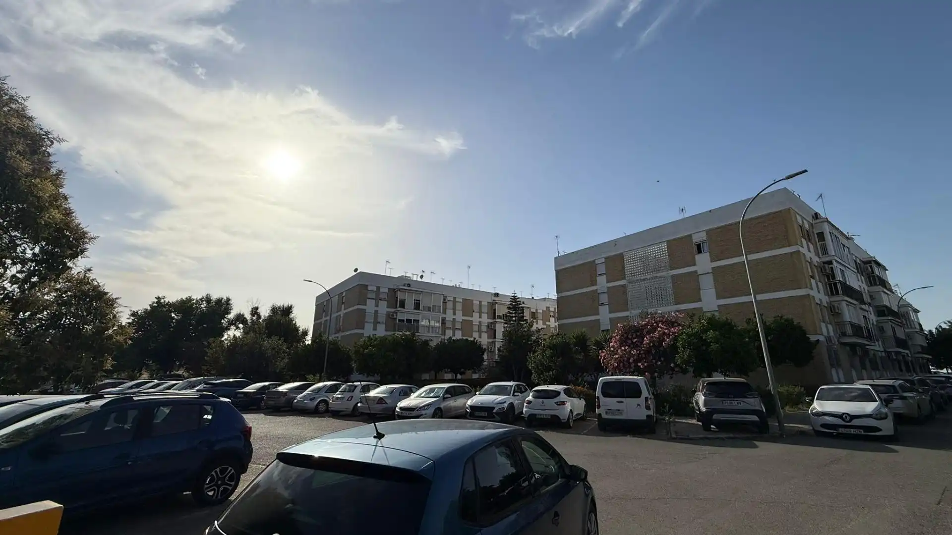 Parking de Piso en venta en Sevilla con Aire acondicionado y Terraza