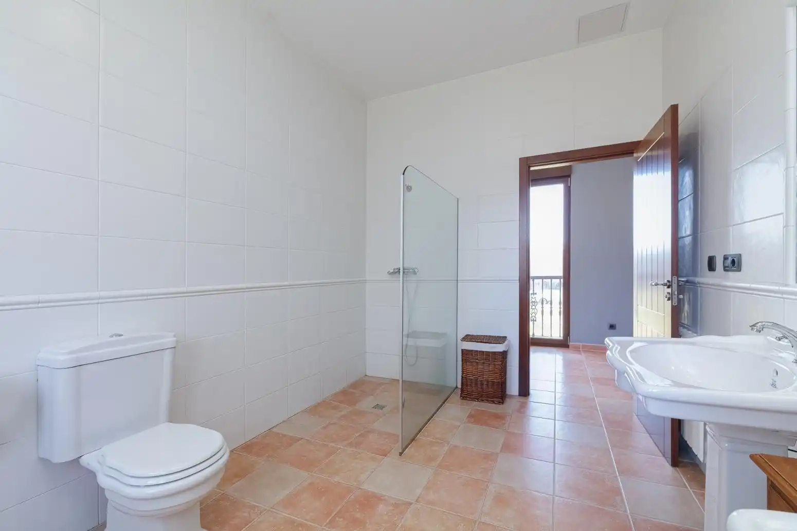 Bathroom of Houses for sale in Friol  with Heating, Private garden and Furnished