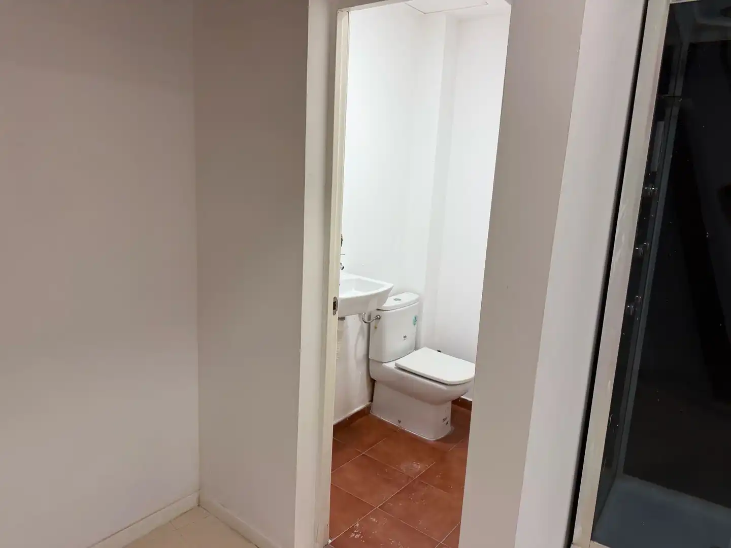 Badezimmer von Geschaftsraum zur Miete in  Palma de Mallorca mit Klimaanlage