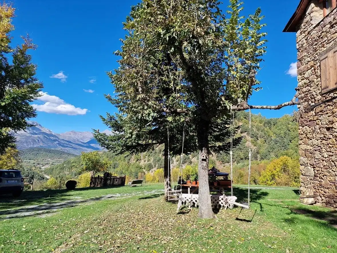 Jardí de Casa o xalet en venda en Benasque amb Calefacció, Jardí privat i Parquet