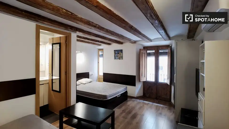 Piso de alquiler en El Raval, Ciutat Vella