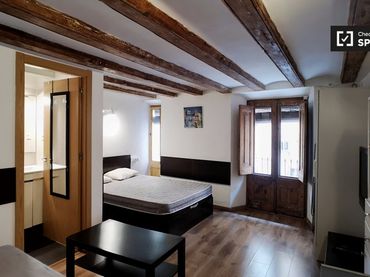 Appartamento con balcone in affitto a Ciutat Vella