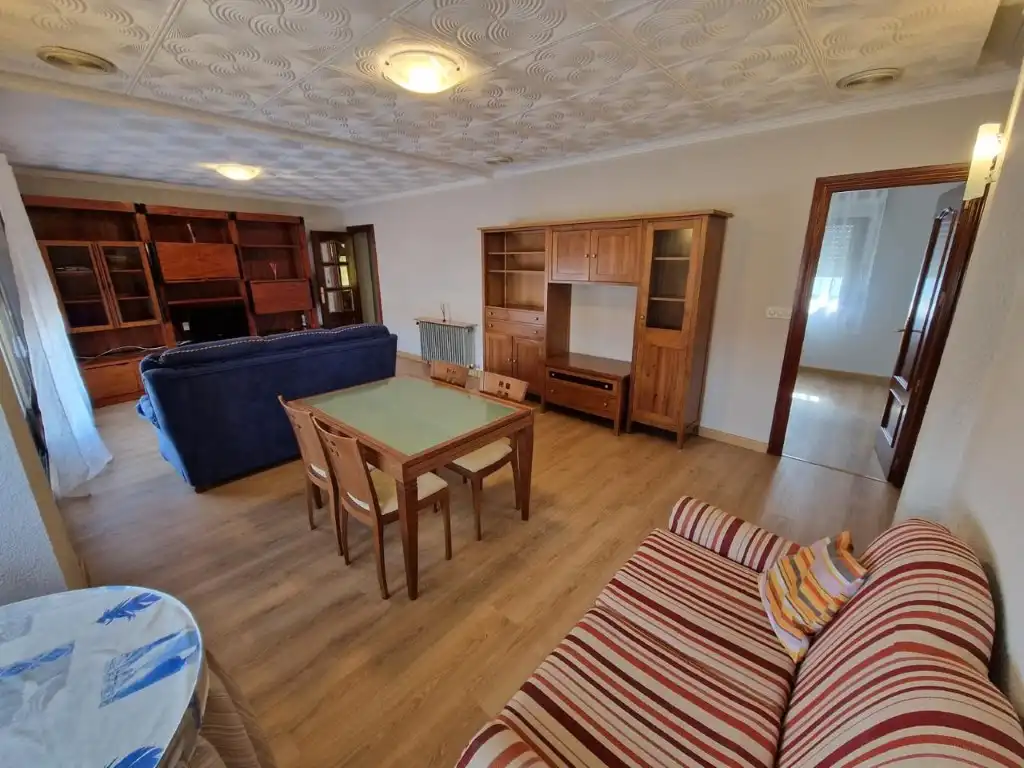 Sala de estar de Piso de alquiler en Puertollano con Aire acondicionado, Terraza y Amueblado