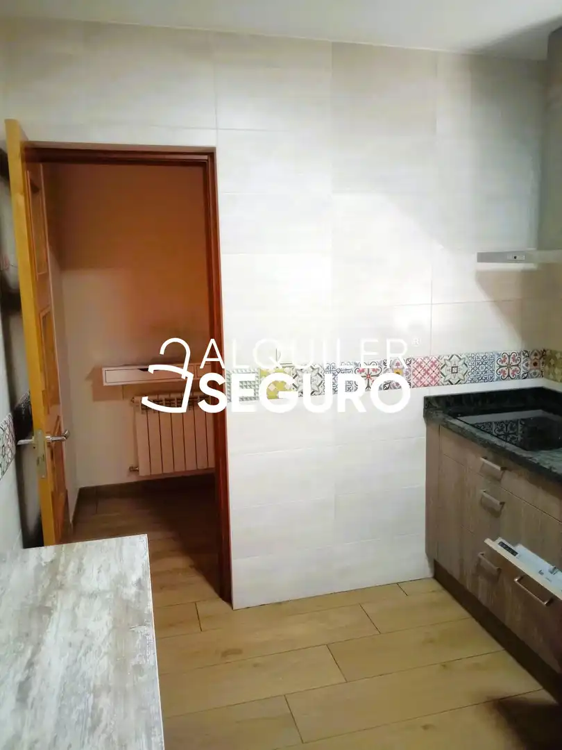 Cocina de Casa o chalet de alquiler en Aldeamayor de San Martín con Aire acondicionado, Calefacción y Terraza