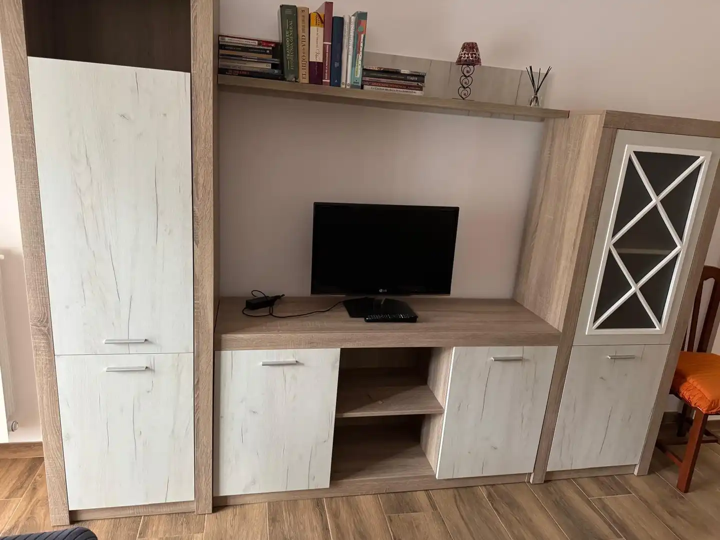 Living room of Flat for rent in Granada  with Heating, Terrace and Furnished