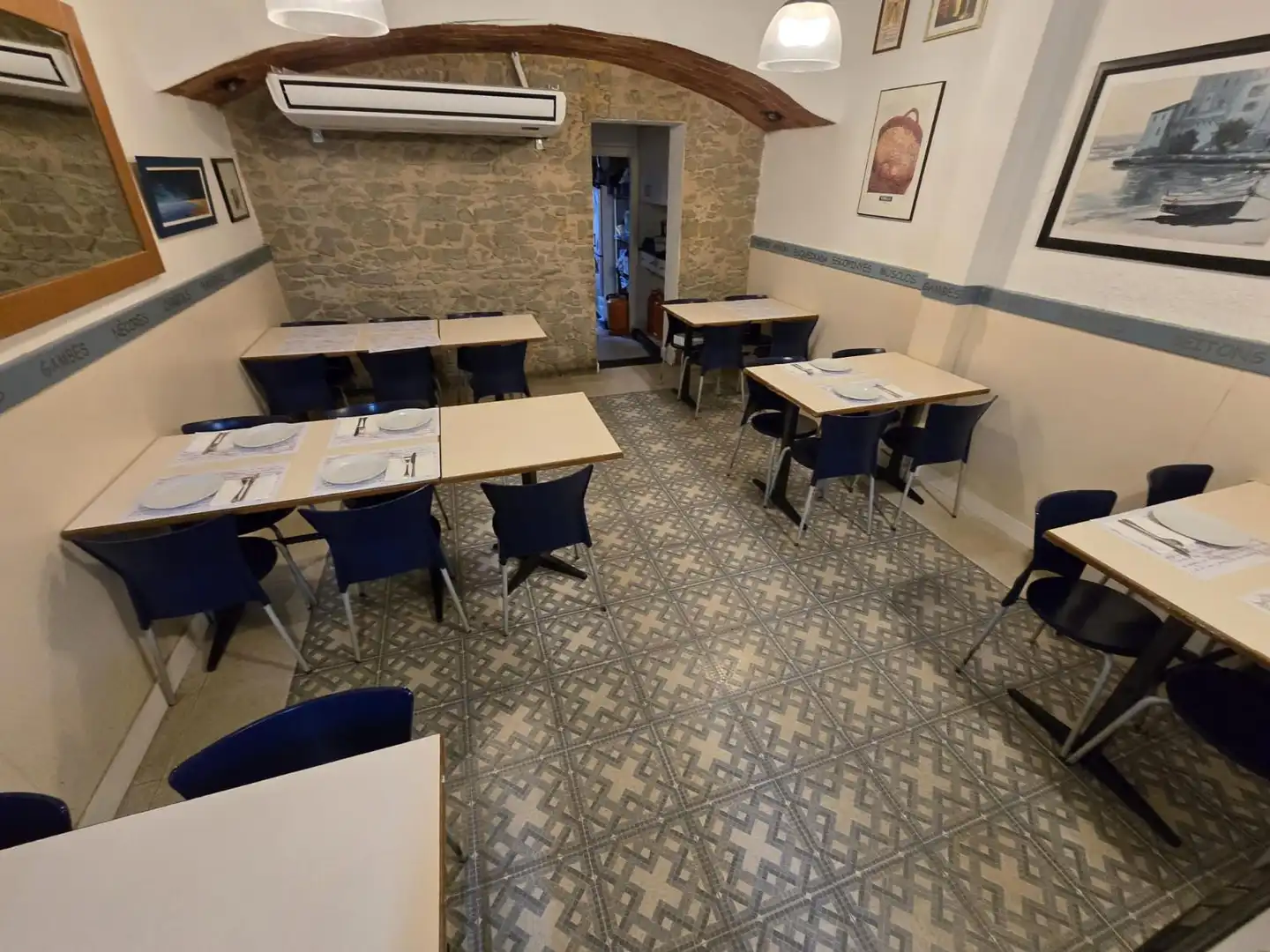 Business premises for transfer in Sants - Montjuïc, imagen 3
