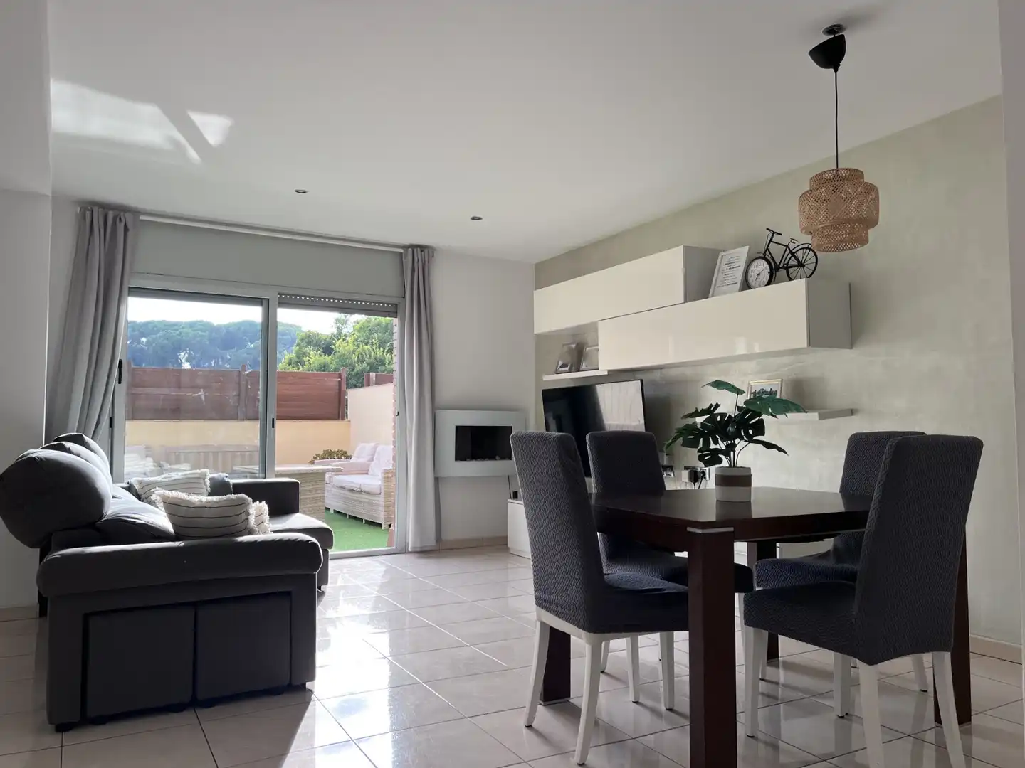 Sala de estar de Casa o chalet en venta en Canet de Mar con Aire acondicionado, Calefacción y Terraza
