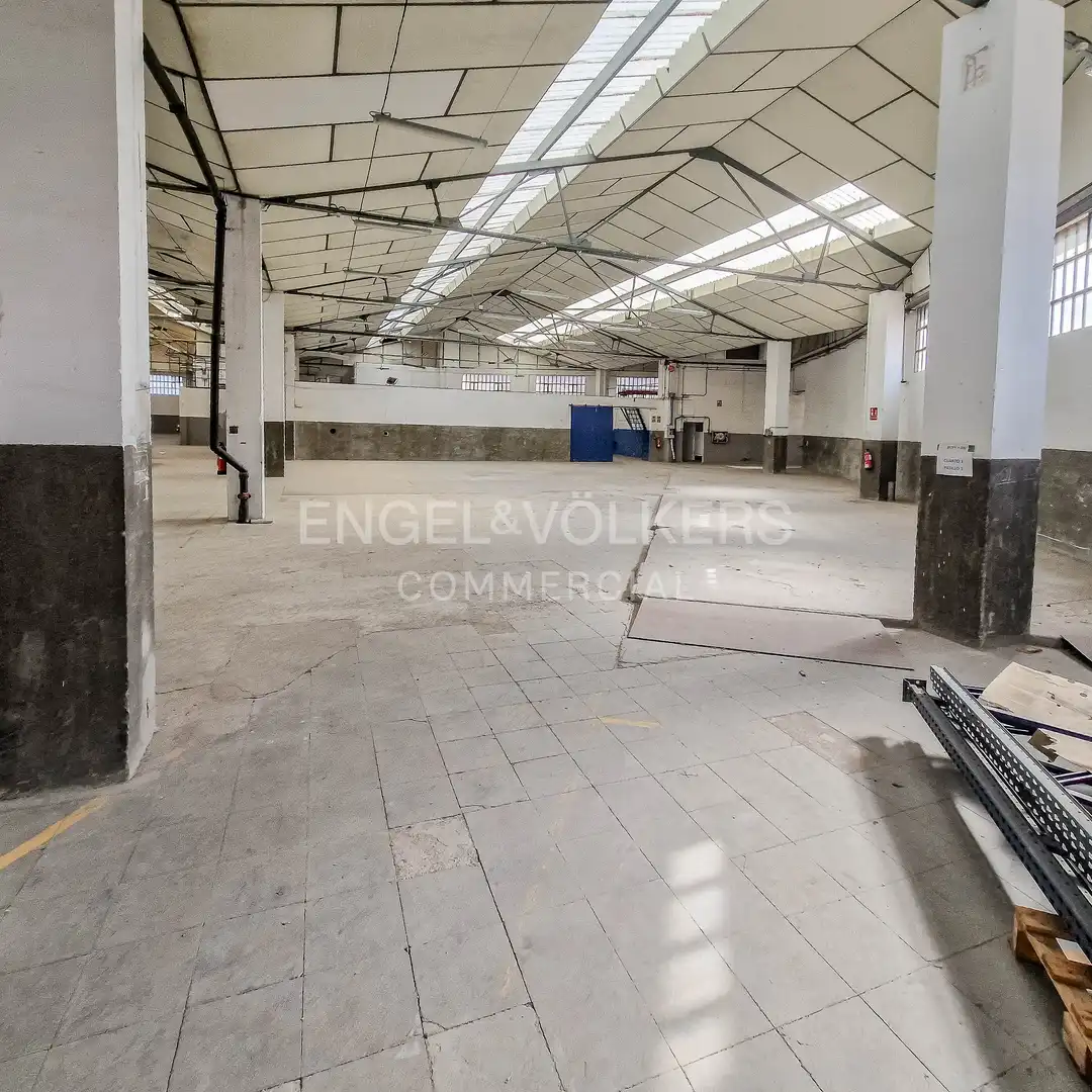 Nau industrial de lloguer en Sant Boi de Llobregat