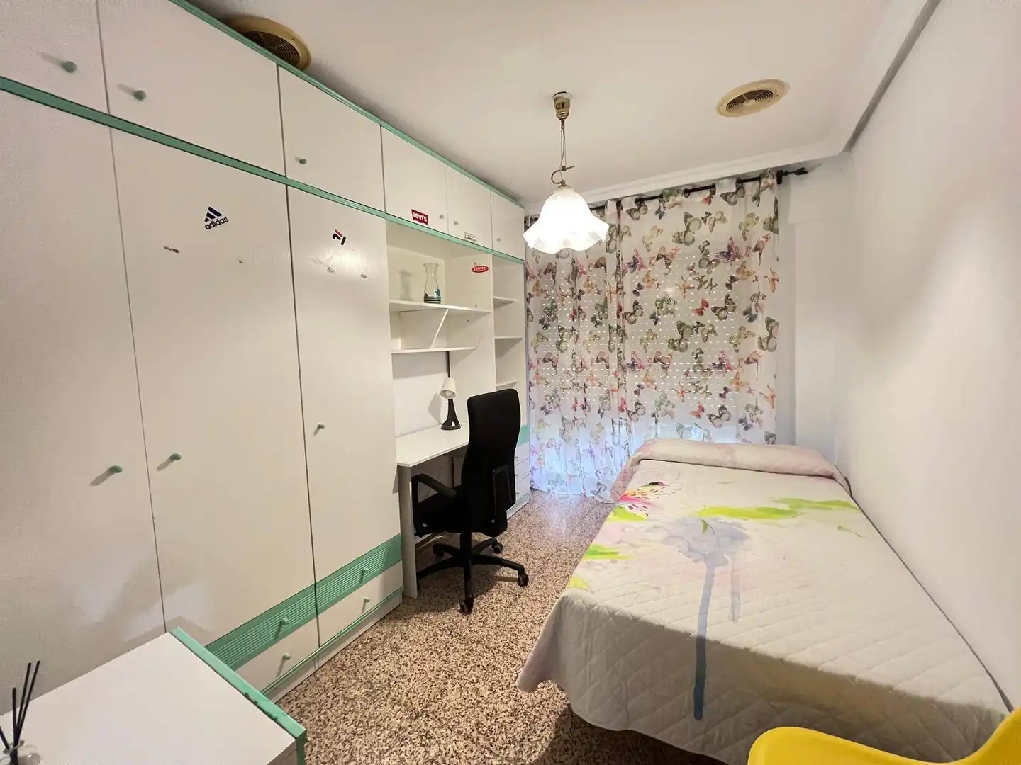 Habitación de Piso de alquiler en Alicante / Alacant