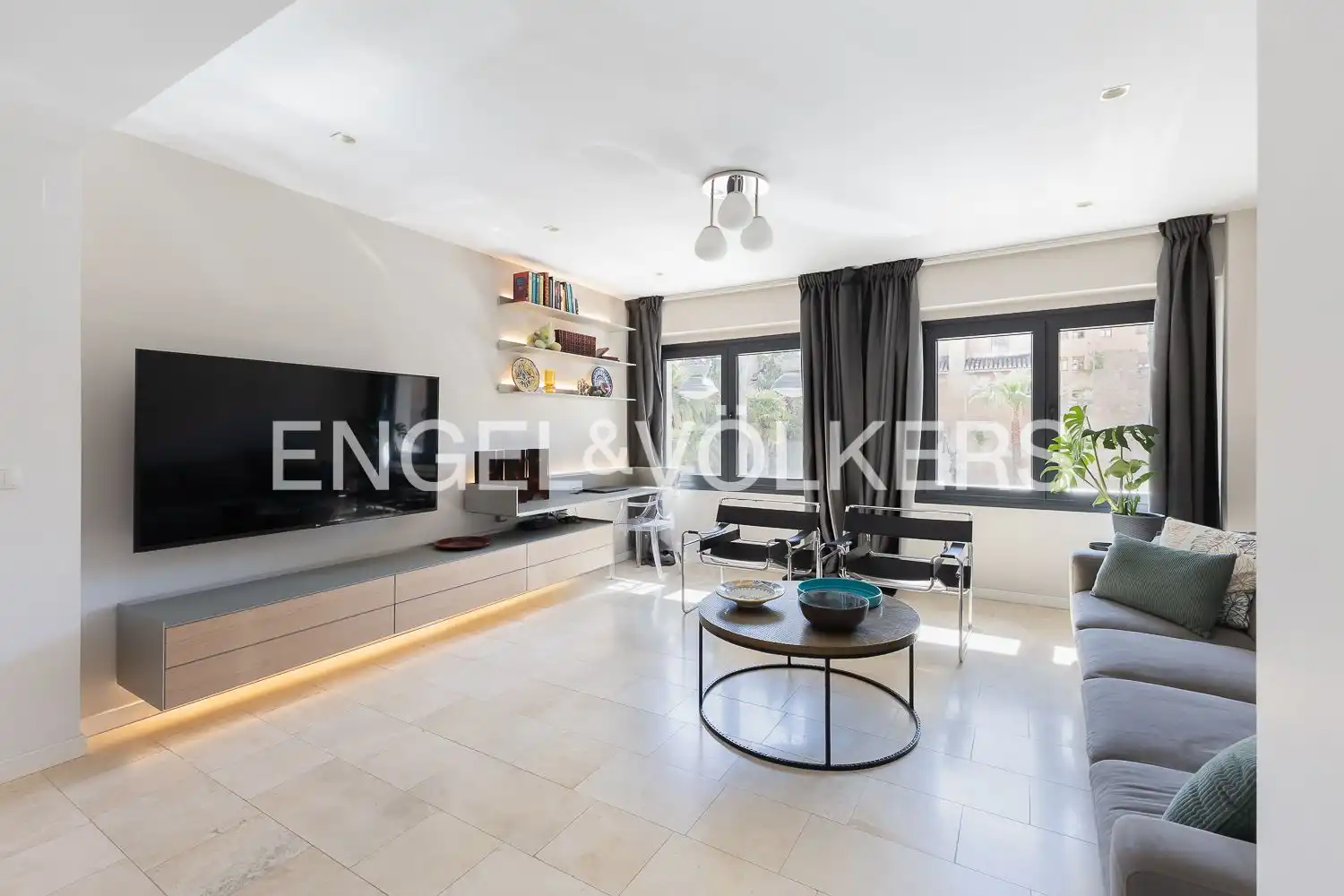 Living room of Flat for rent in Valencia  with Air Conditioner, Heating and Terrace
