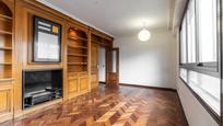 Living room of Flat for sale in  Madrid Capital  with Air Conditioner and Heating