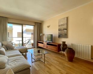 Sala d'estar de Apartament de lloguer en Pollença amb Aire condicionat i Moblat