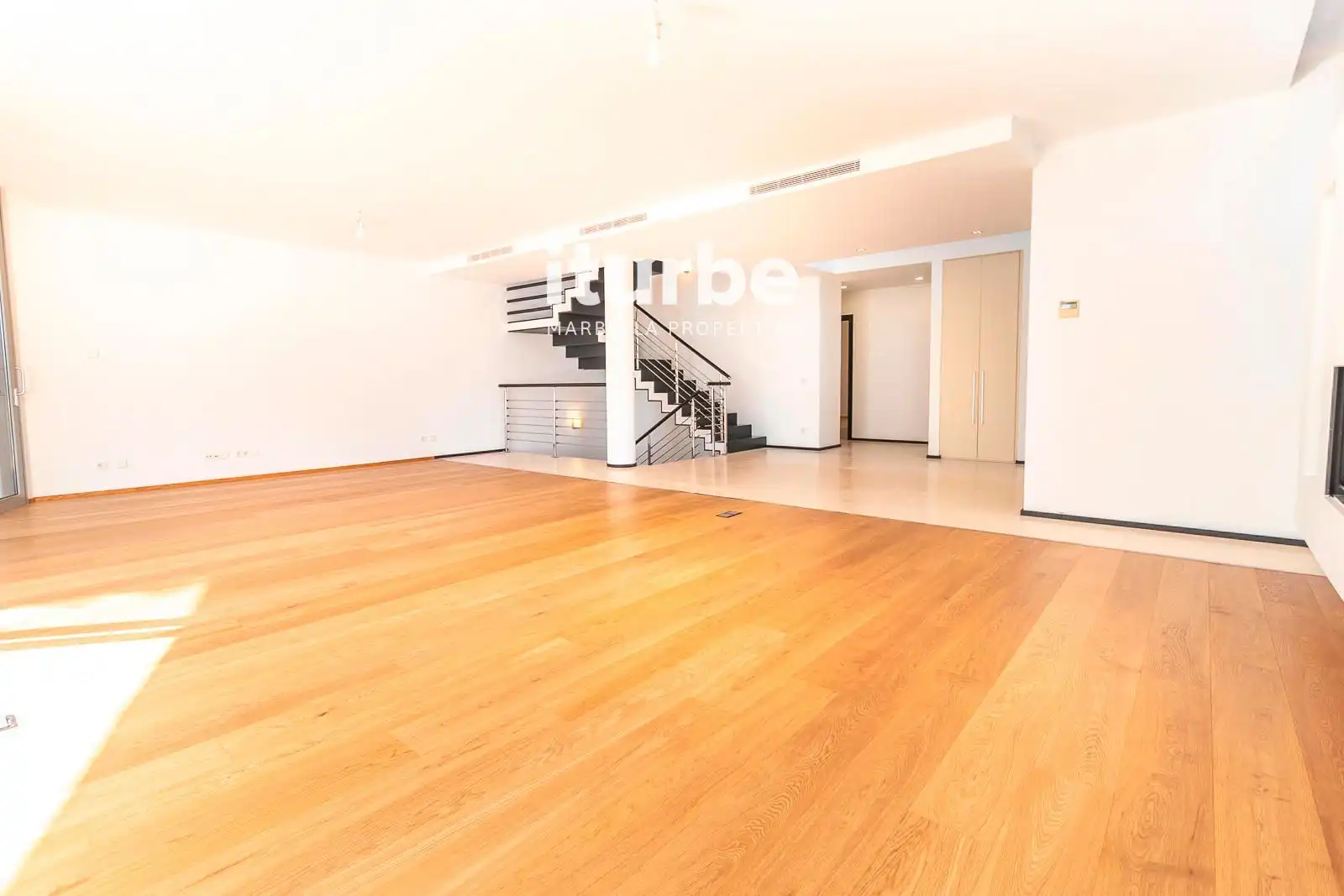 Chalet con piscina en venta en mozzart, imagen 11