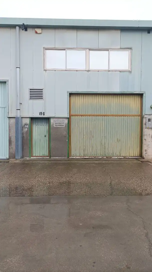 Vista exterior de Nau industrial en venda en Burgos amb Calefacció