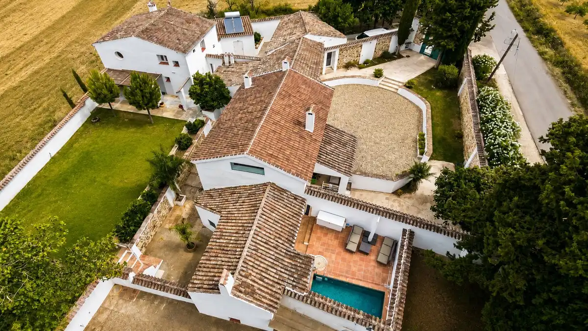 Casa rústica amb piscina en venda a Villanueva del Rosario, imagen 2