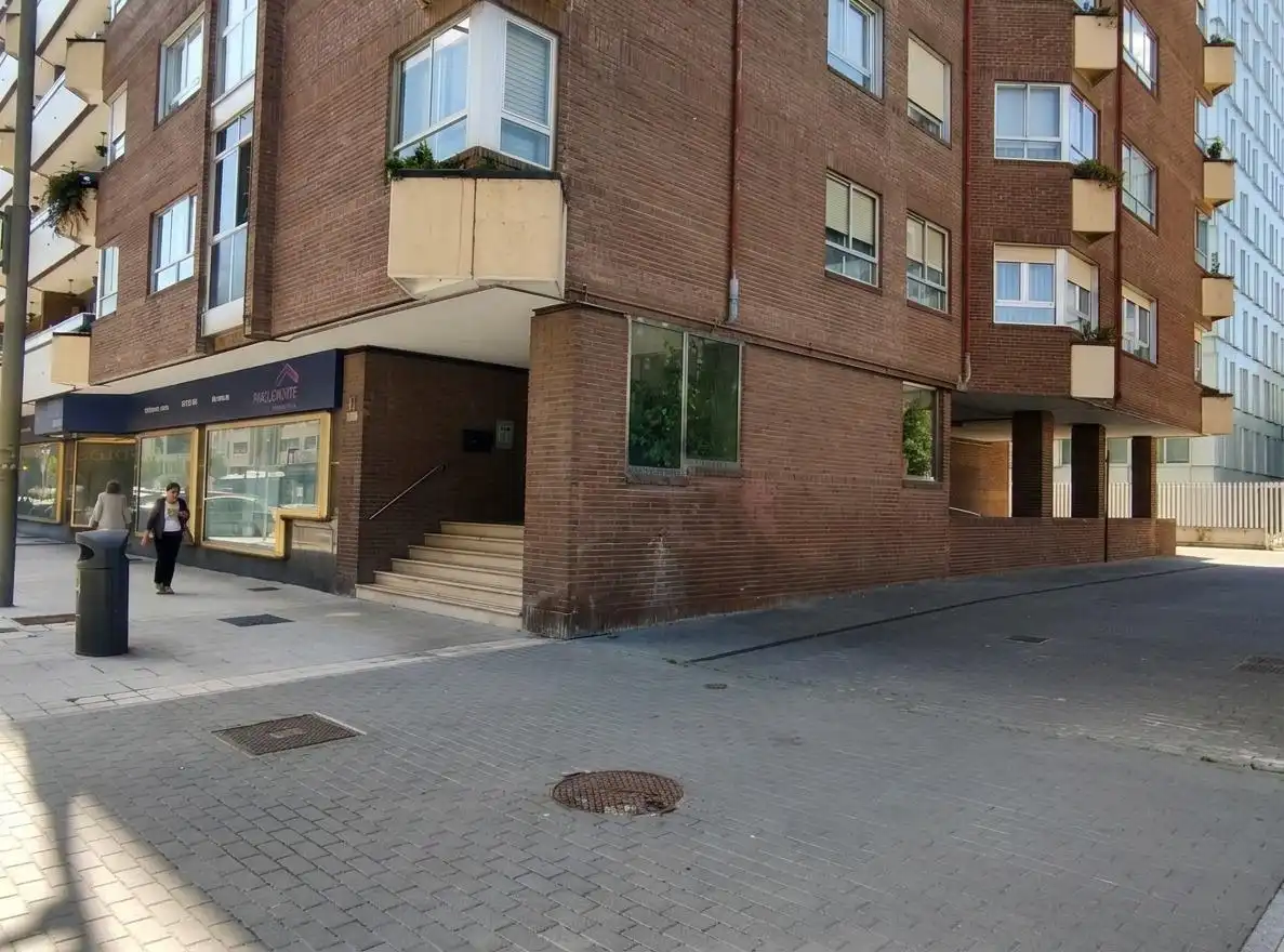Exterior view of Flat for sale in Burgos  with Heating, Parquet flooring and Storage room
