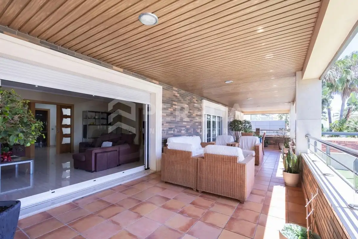 Terraza de Casa o chalet en venta en Roquetas de Mar con Aire acondicionado, Jardín privado y Piscina