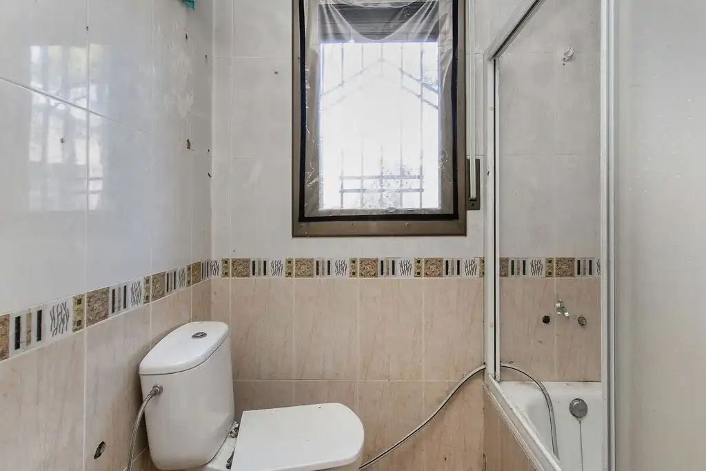 Bany de Casa o xalet en venda en Carme, Barcelona