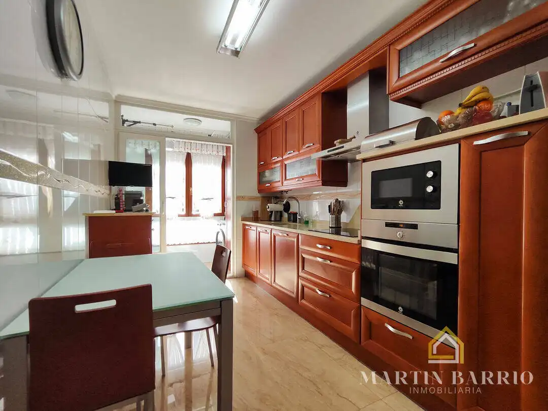 Küche von Wohnung zum Verkauf in Muskiz mit Heizung, Privatgarten und Terrasse