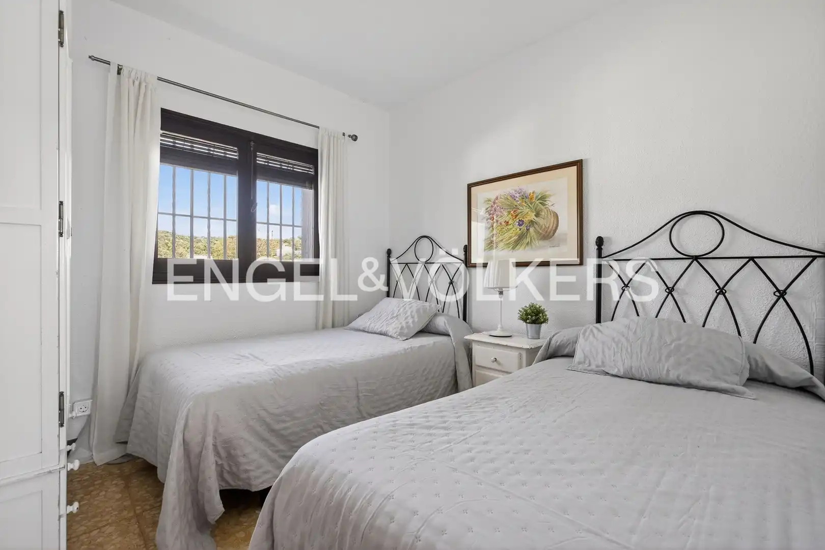 Habitación de Finca rústica en venta en El Castillo de las Guardas con Aire acondicionado, Calefacción y Jardín privado