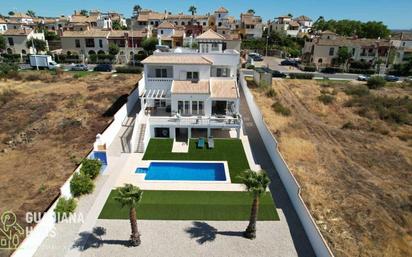 Vista exterior de Casa o xalet en venda en Ayamonte amb Aire condicionat, Jardí privat i Terrassa