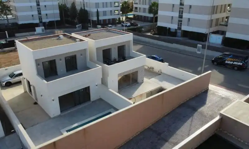 Xalet amb terrassa en venda a Avenida Brisas, imagen 8