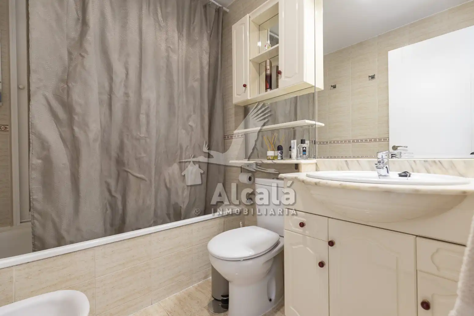 Habitación de Piso en venta en Alcalá de Henares con Aire acondicionado, Calefacción y Trastero