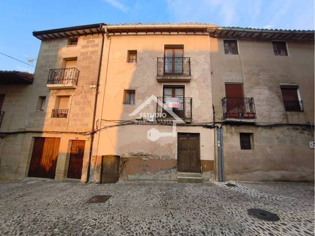 Casa-chalet en Venta en Calle LA CONCEPCION en Briones